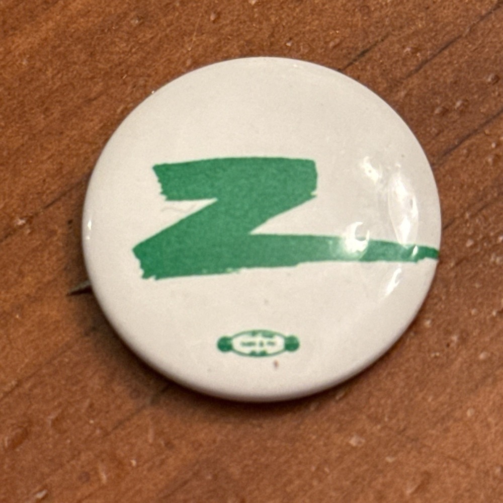 Green Z Small Vintage Pinback Button Pin Round Circle